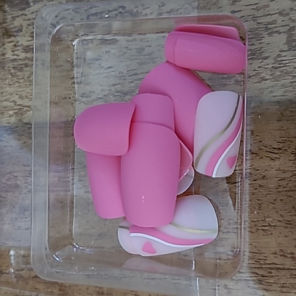 2/$16 Matte Pink Hearts Press On Nails - Picture 12 of 15